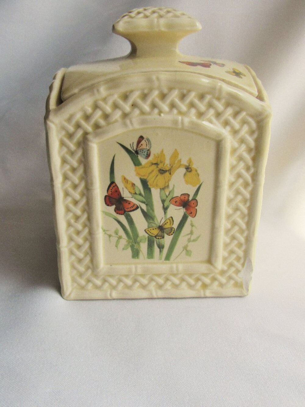 Enesco Butterfly Garden Trellis Small Canister, 1970's U122